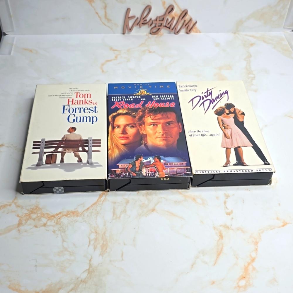Bundle of vhs tapes patrick swayze forest gump